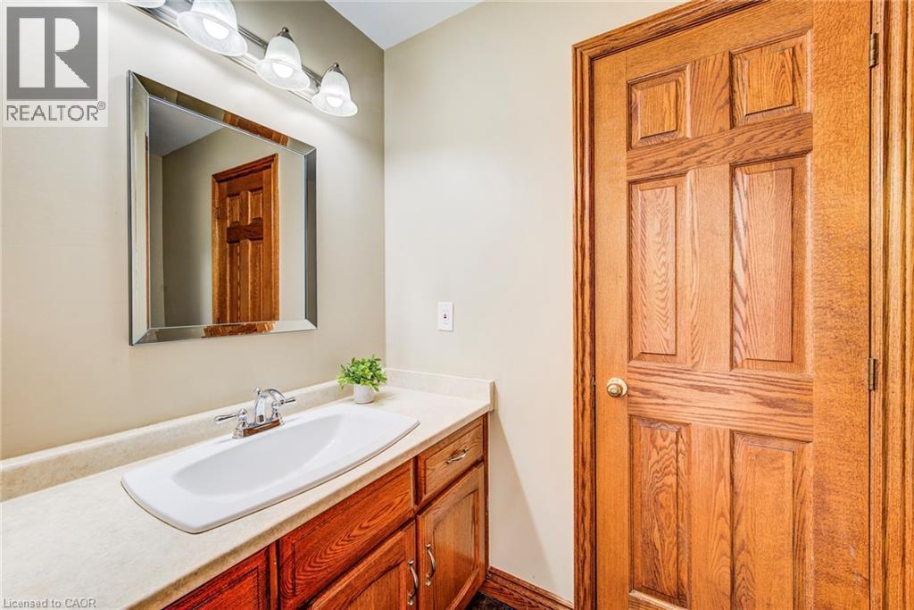 5762 8Th Line E, Ariss, ON - Indoor Photo Showing Bathroom