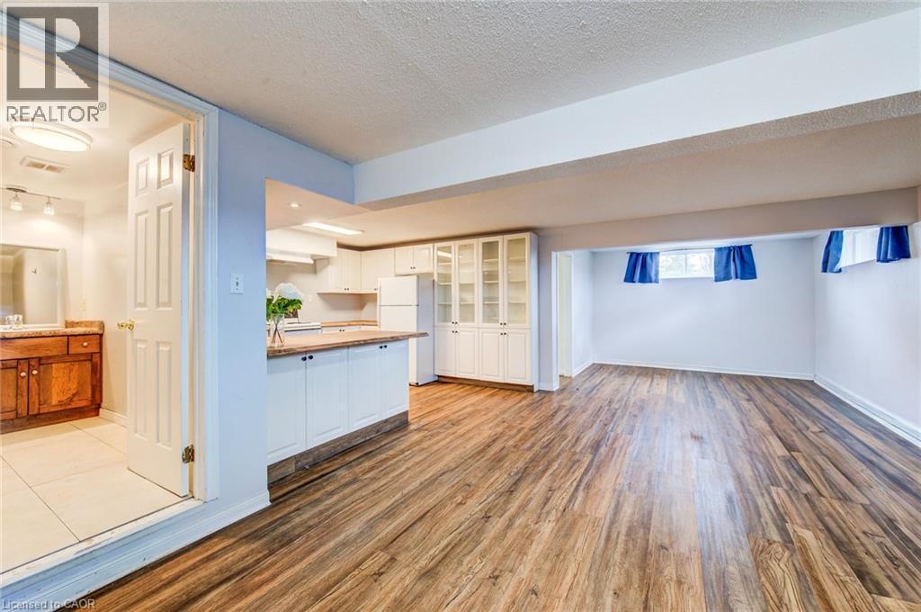 In-Law Suite - 5762 8Th Line E, Ariss, ON - Indoor Photo Showing Other Room