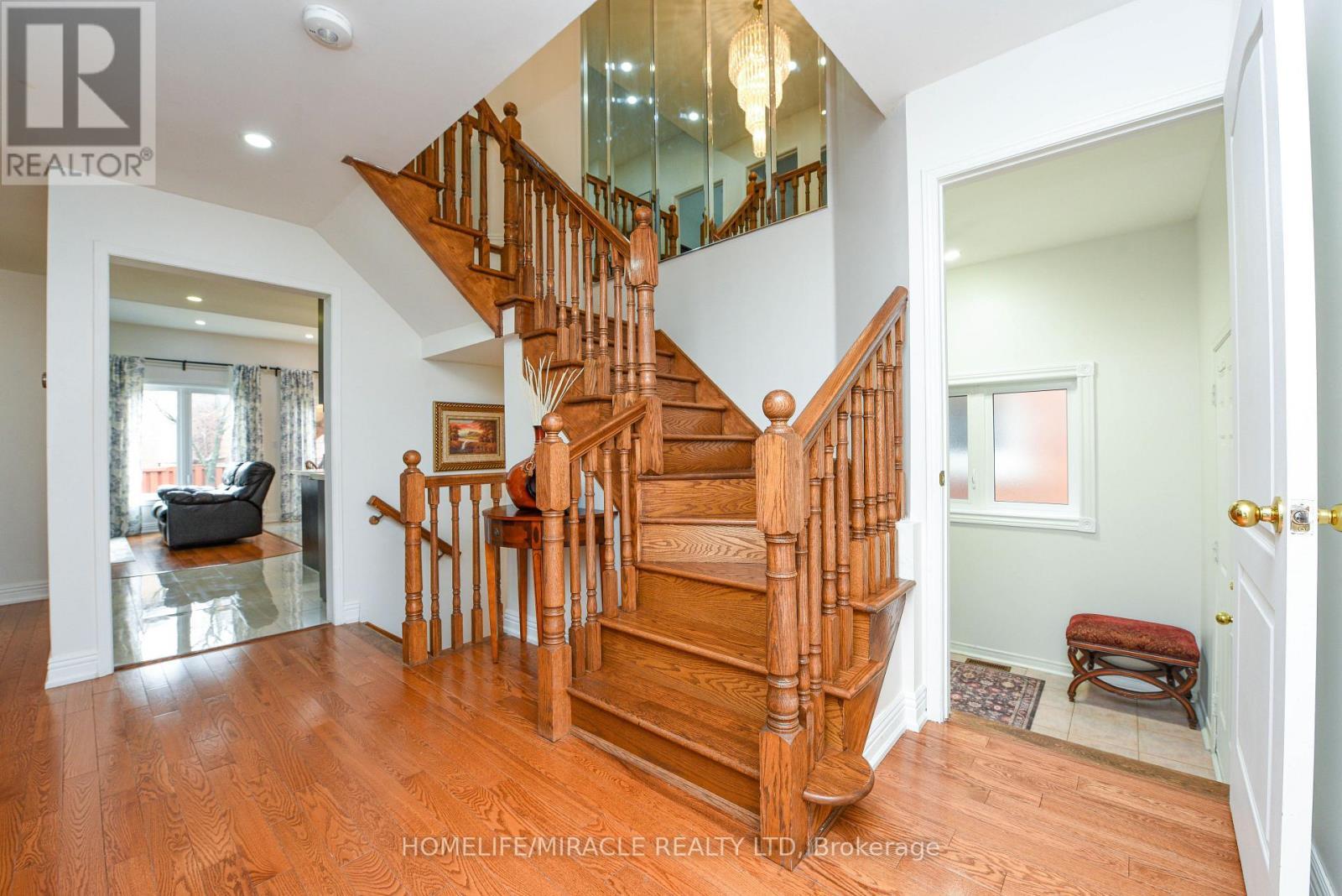 113 Seclusion Crescent, Brampton, ON - Indoor Photo Showing Other Room