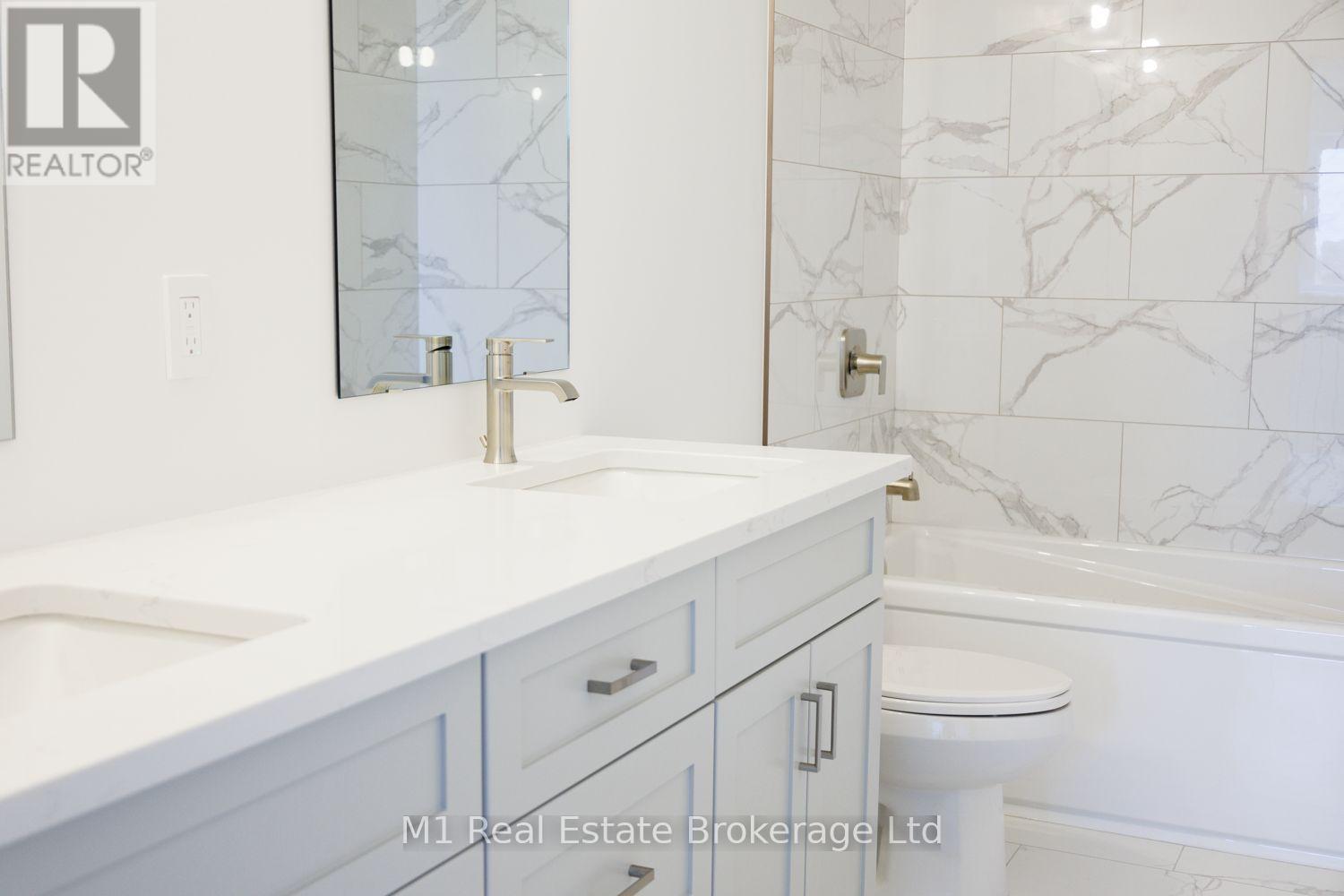 74 Bedell Drive, Mapleton, ON - Indoor Photo Showing Bathroom