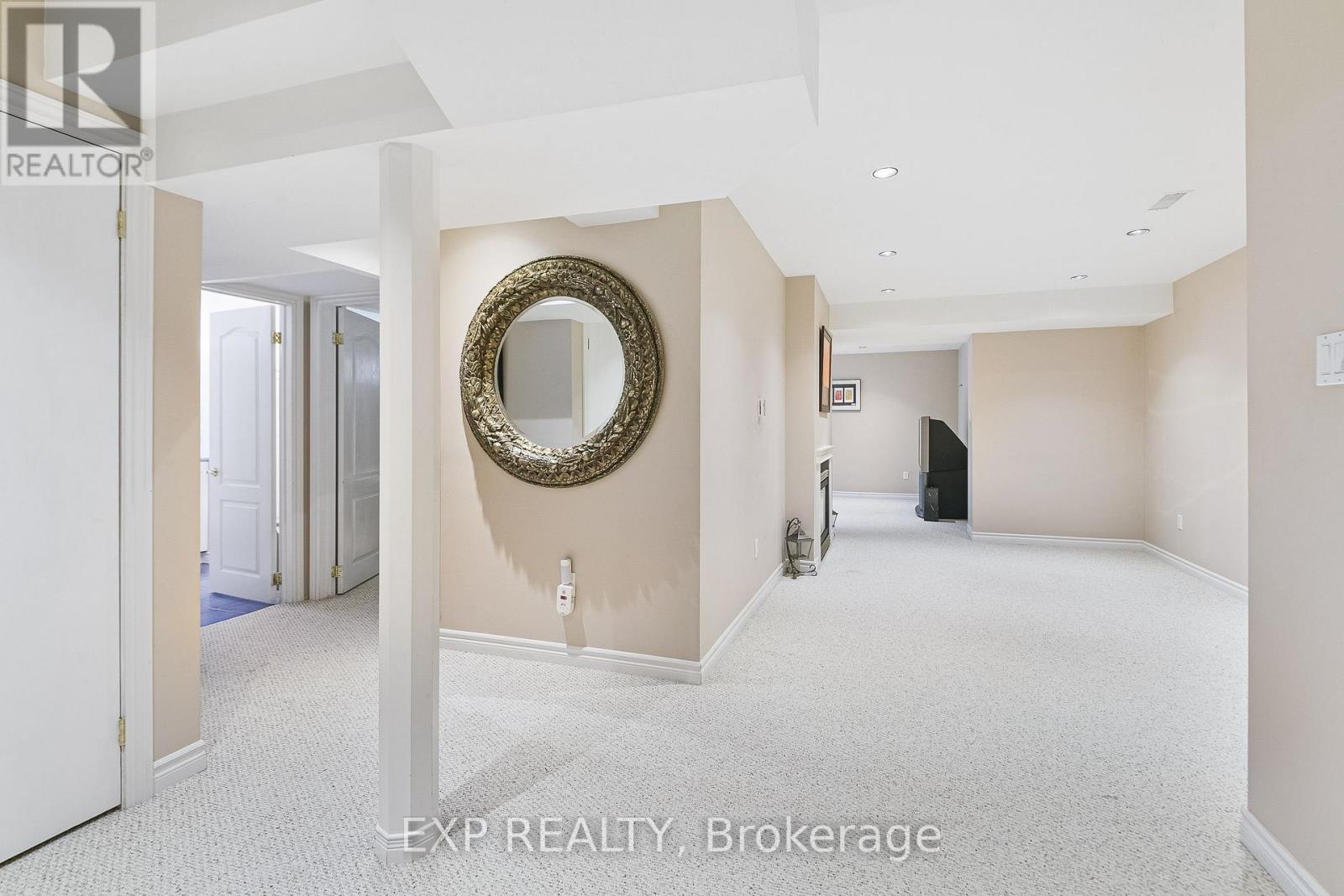 29 Batson Drive, Aurora, ON - Indoor Photo Showing Other Room