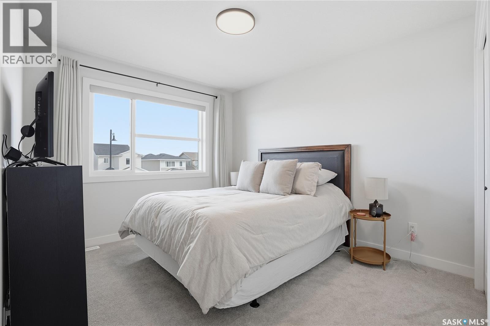606 Delainey Road, Saskatoon, SK - Indoor Photo Showing Bedroom