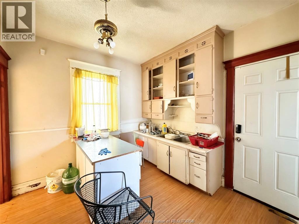1050 Drouillard, Windsor, ON - Indoor Photo Showing Other Room