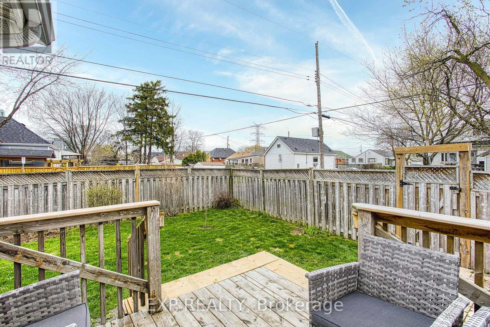 352 Fairfield Avenue, Hamilton, ON - Outdoor With Deck Patio Veranda