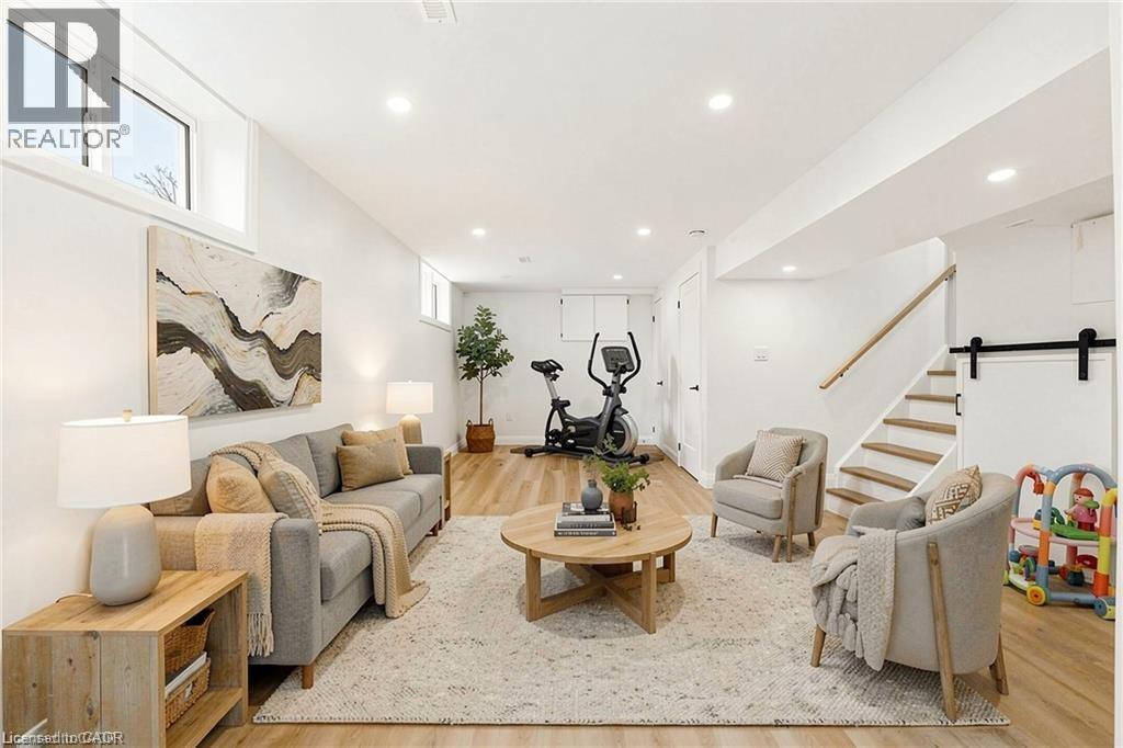 Items in photo are for visualization purposes only and may not be present at the time of visit. - 114 Christopher Drive, Waterloo, ON - Indoor Photo Showing Other Room