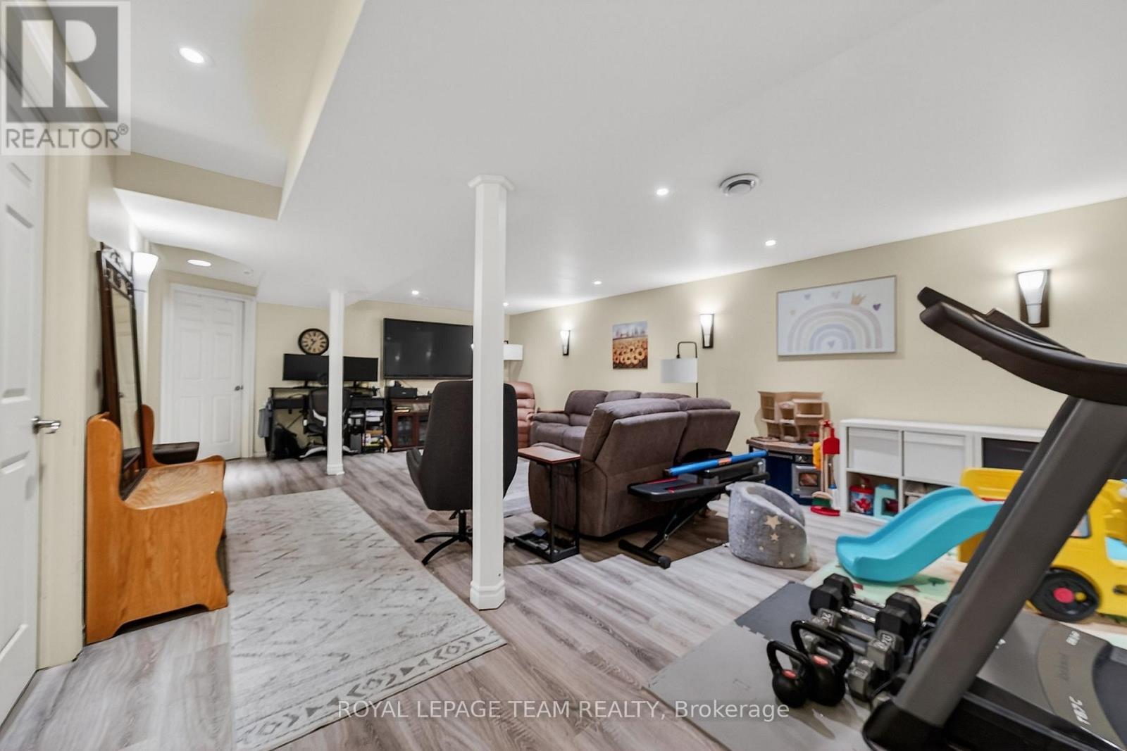 161 Springwater Drive, Ottawa, ON - Indoor Photo Showing Other Room