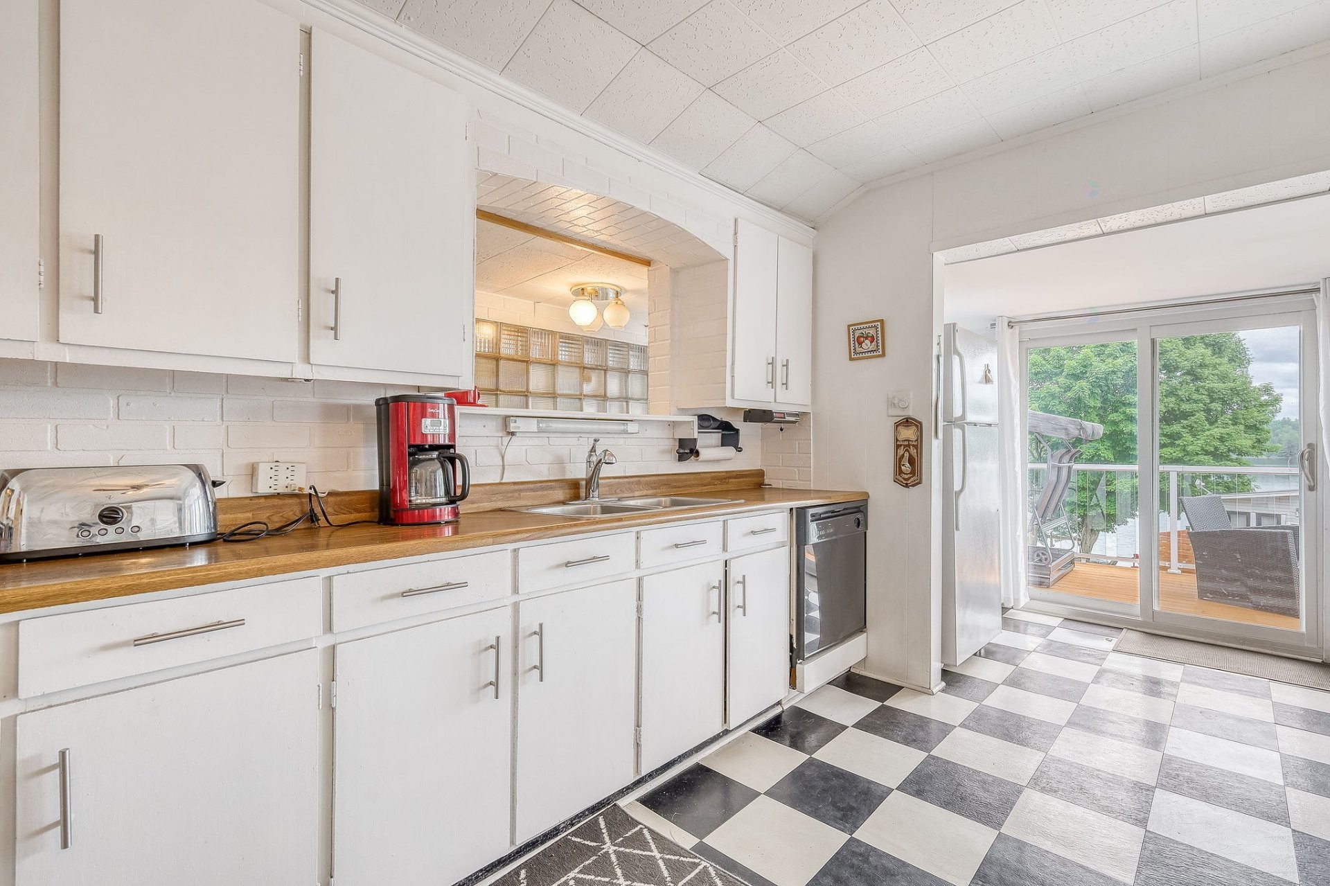 Kitchen - 3 Ch. Loyer, Bowman, QC - Indoor Photo Showing Kitchen With Double Sink