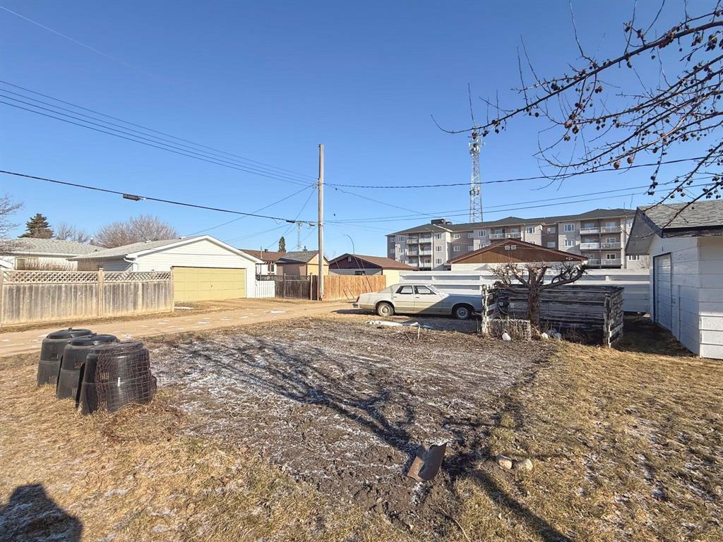 6 Aster Crescent, Brandon, MB - Outdoor