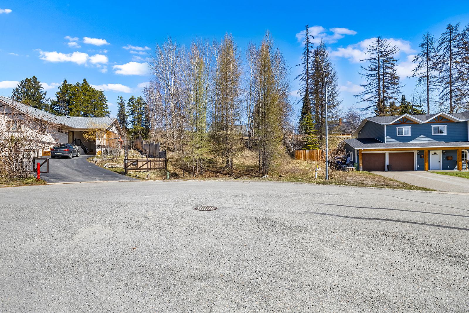 53 100Th Avenue, Kimberley, BC - Outdoor