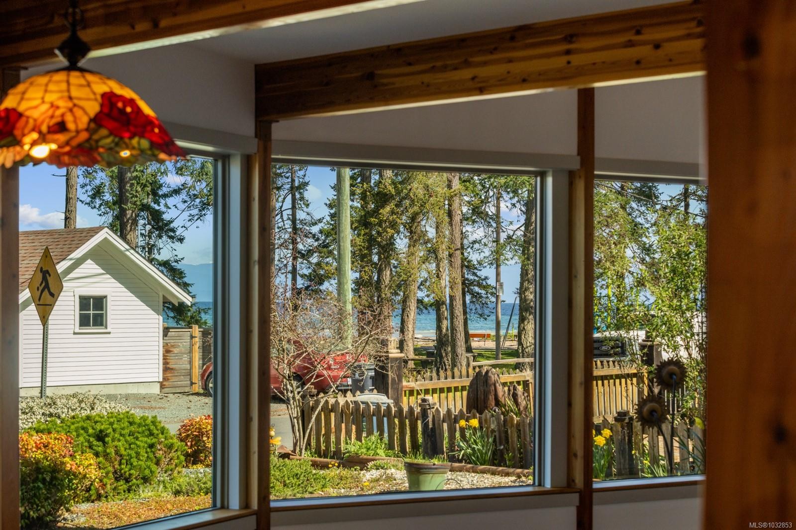 471 Windslow Rd, Comox, BC