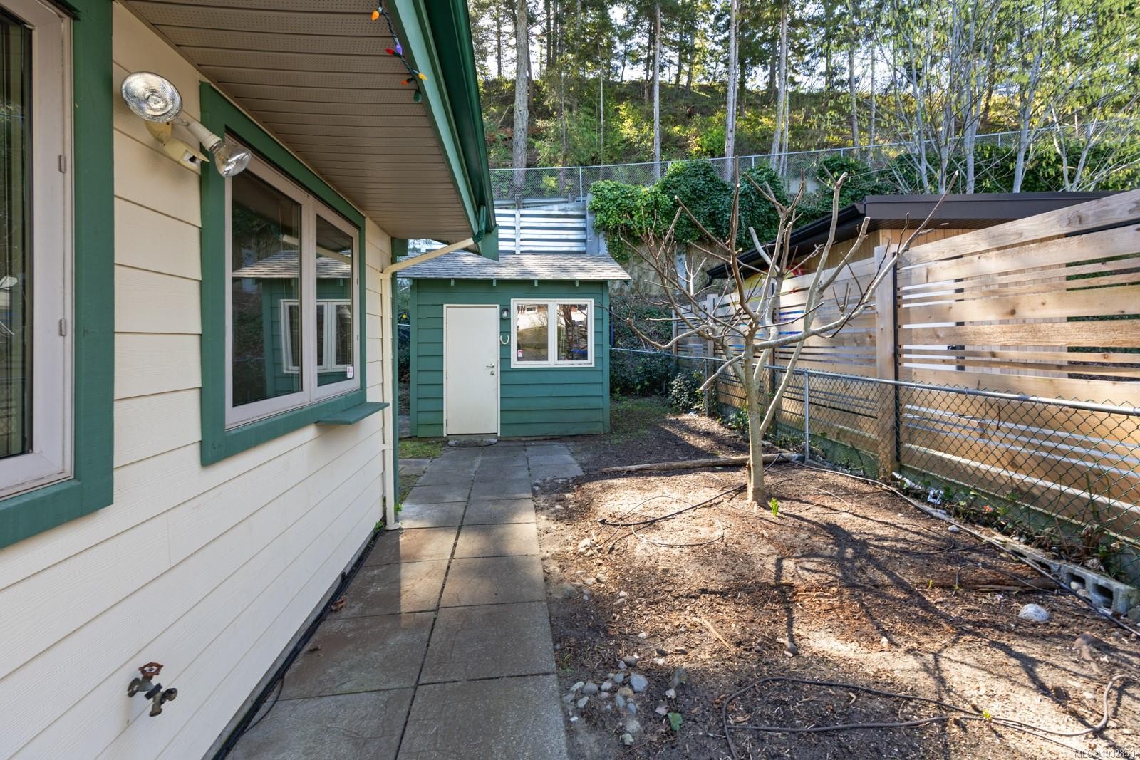 471 Windslow Rd, Comox, BC