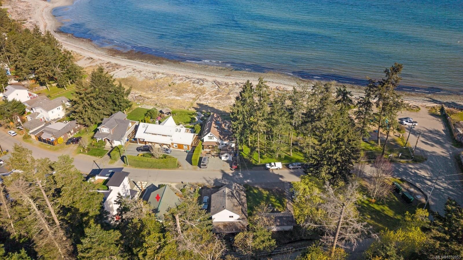 471 Windslow Rd, Comox, BC