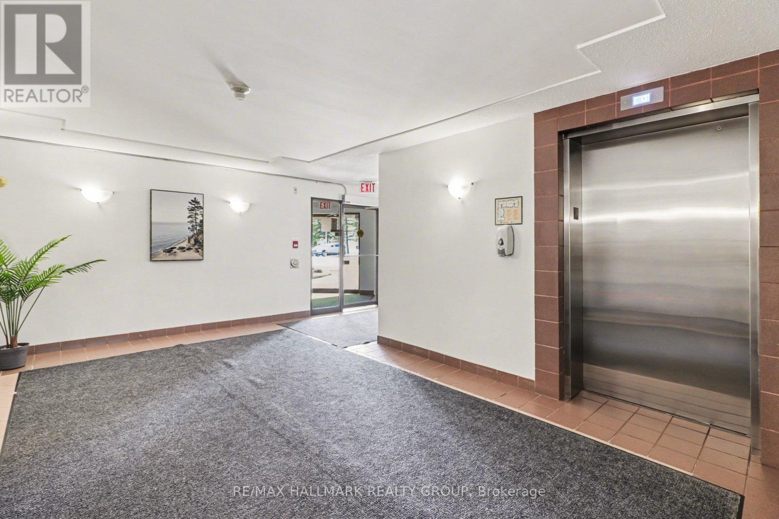 312 - 280 Brittany Drive, Ottawa, ON - Indoor Photo Showing Other Room