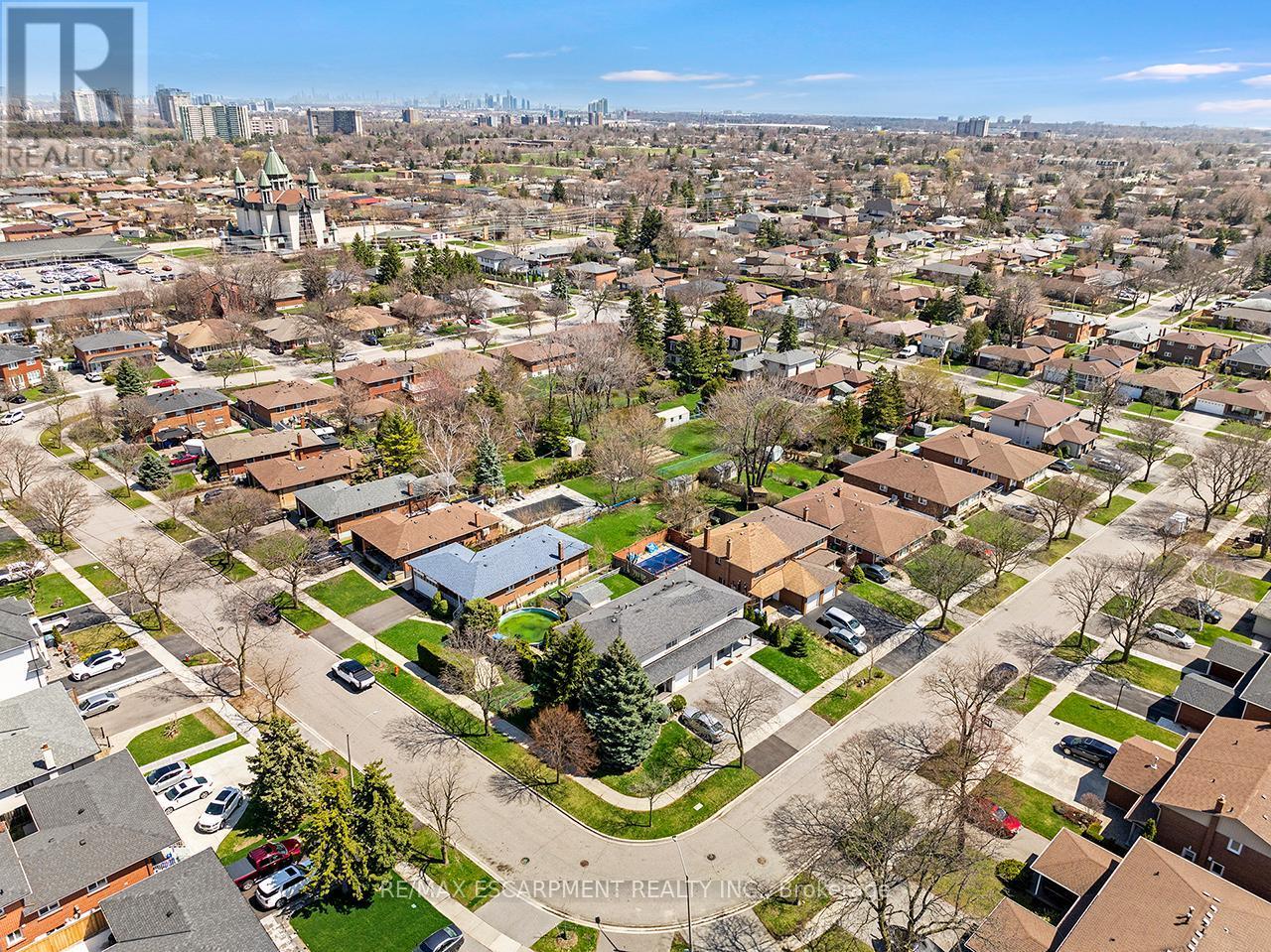 3726 Holden Crescent, Mississauga, ON - Outdoor With View