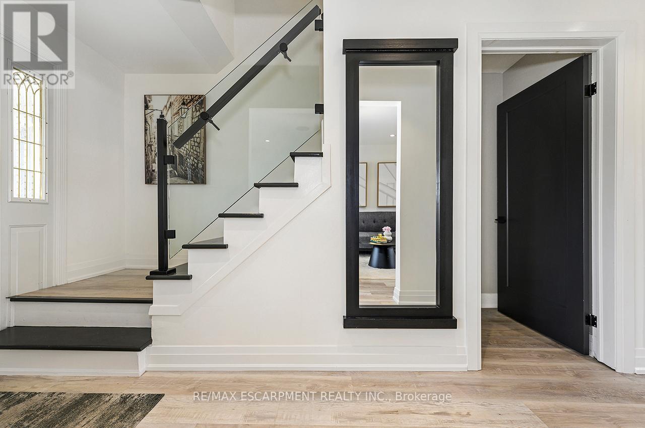 3726 Holden Crescent, Mississauga, ON - Indoor Photo Showing Other Room