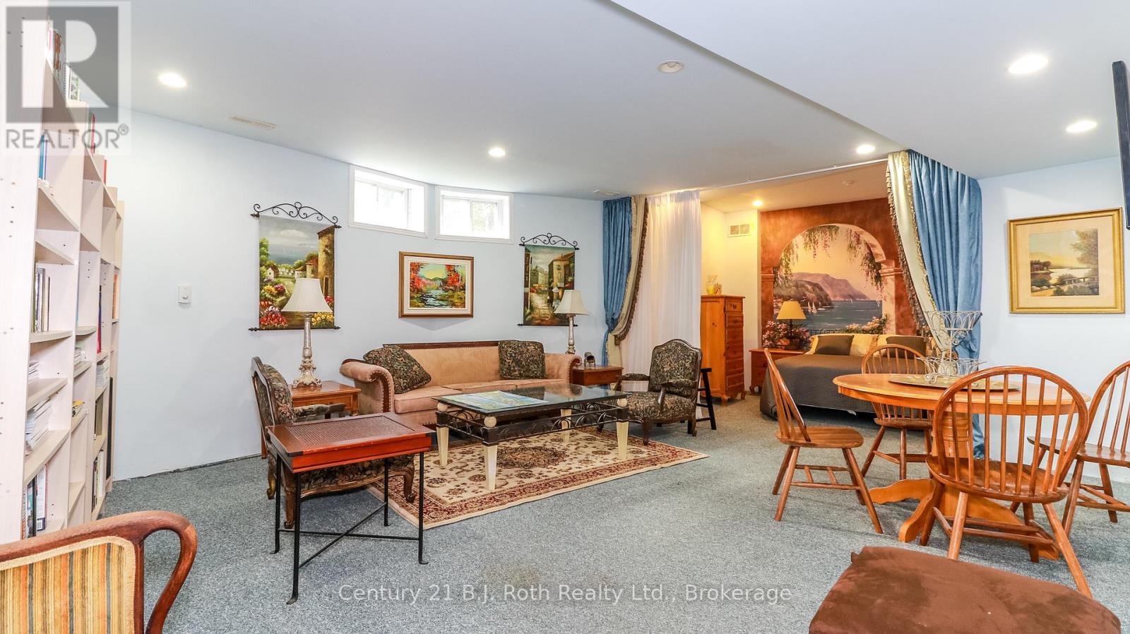 20 Grant Avenue, Tiny, ON - Indoor