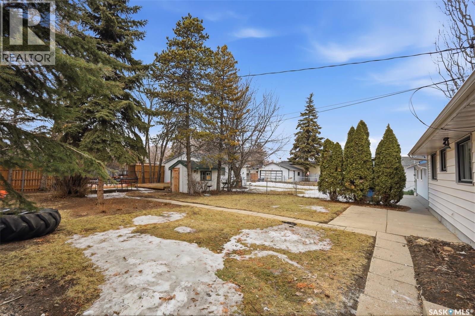305 Montreal Avenue N, Saskatoon, SK - Outdoor