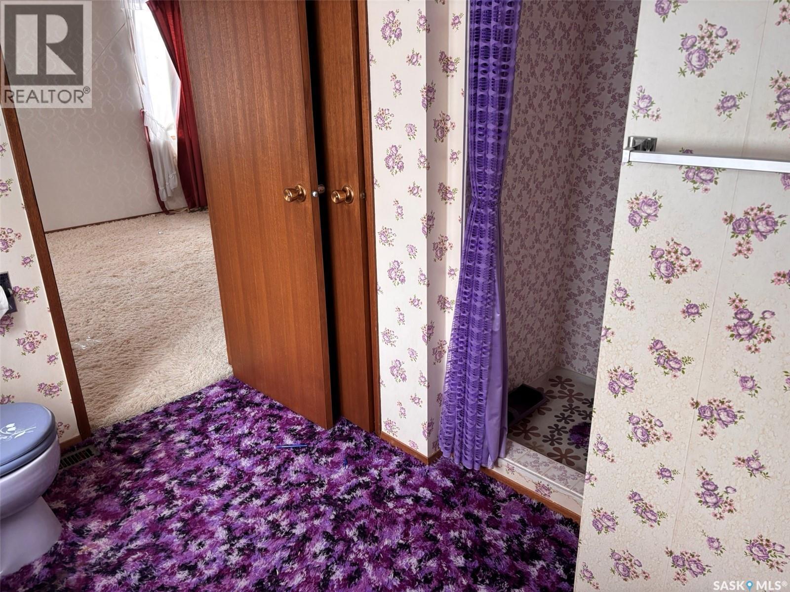 5 Malcolm Place, Saskatoon, SK - Indoor Photo Showing Bathroom