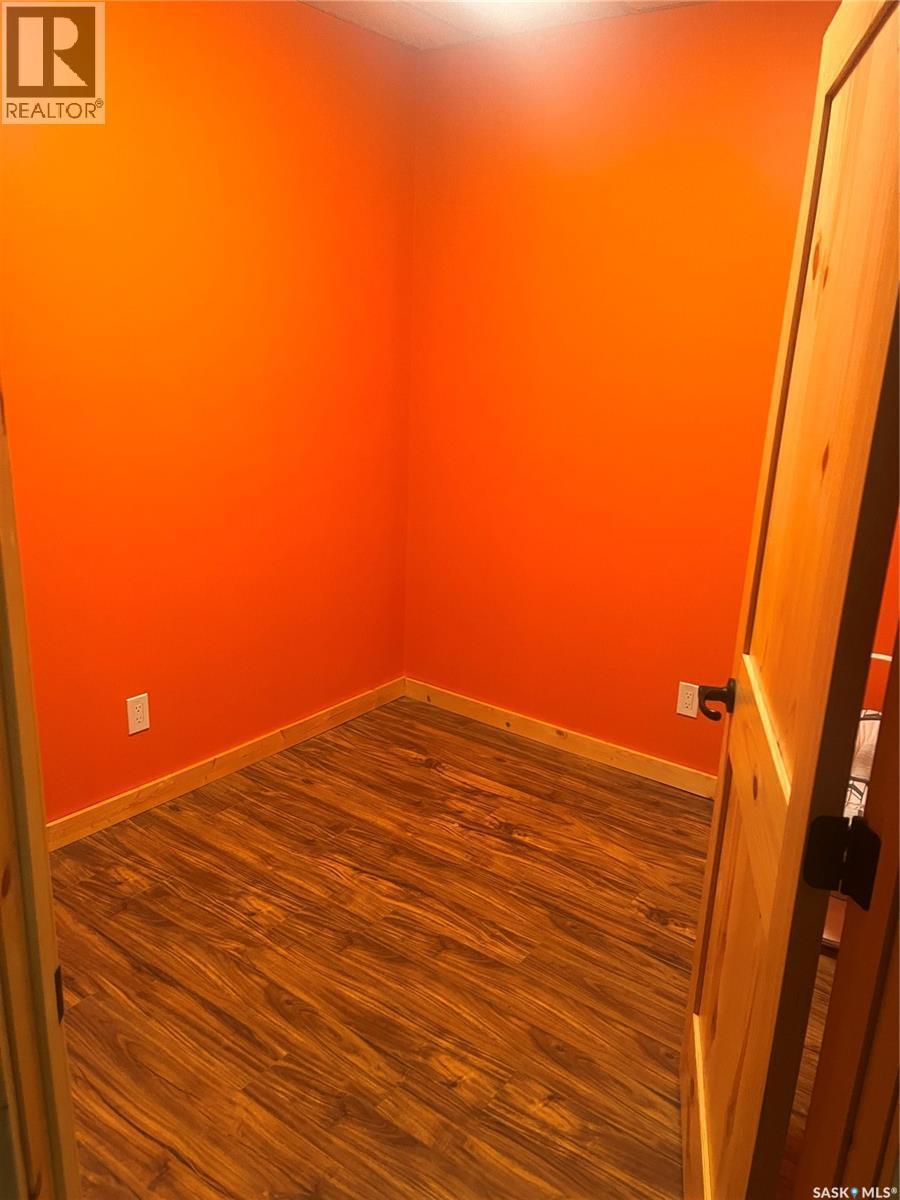 105 Francis Street, Francis, SK - Indoor Photo Showing Other Room
