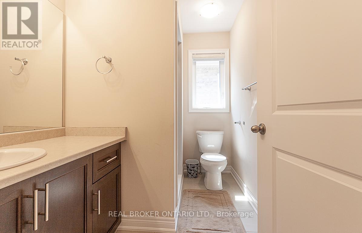 60 Morrison Drive, Hamilton, ON - Indoor Photo Showing Bathroom