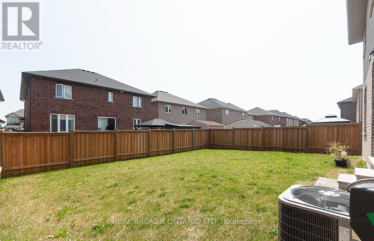 60 Morrison Drive, Hamilton, ON - Outdoor