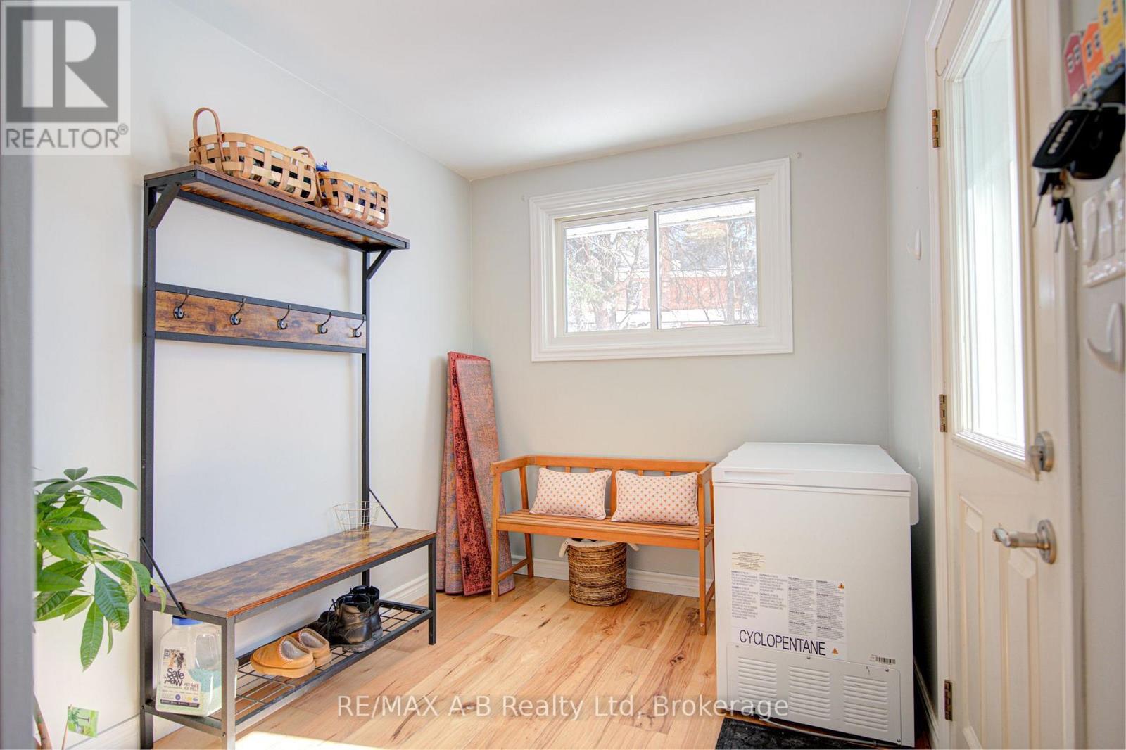 19 Linton Place, Kitchener, ON