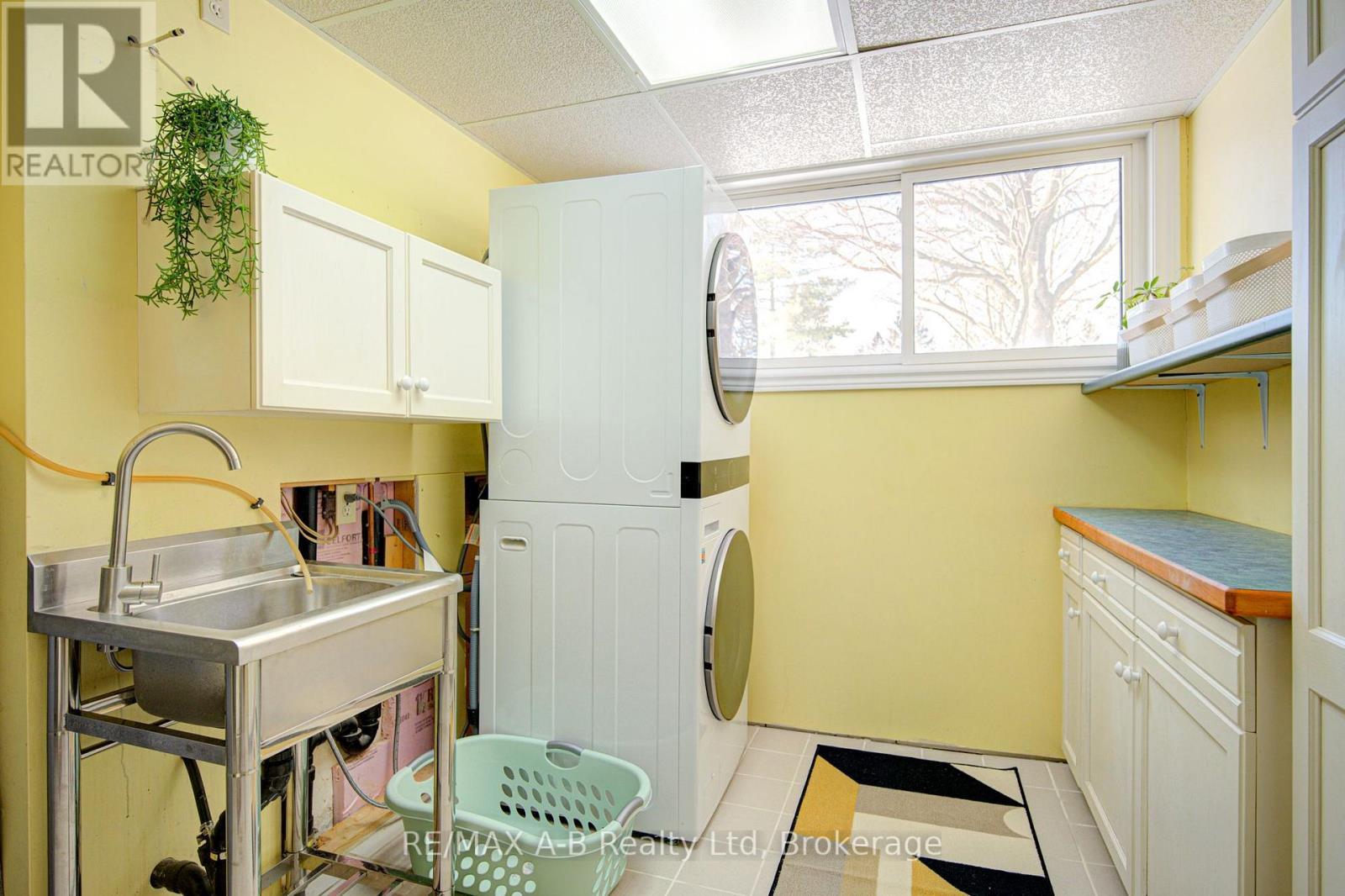 19 Linton Place, Kitchener, ON