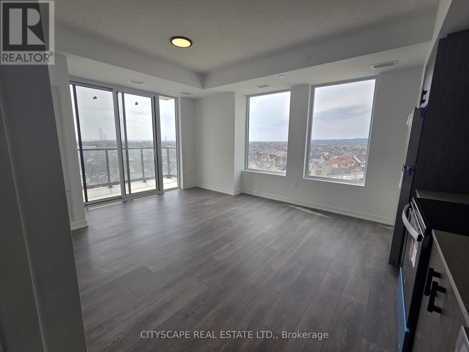 C709 - 4878 Powers Common, Burlington, ON - Indoor Photo Showing Other Room