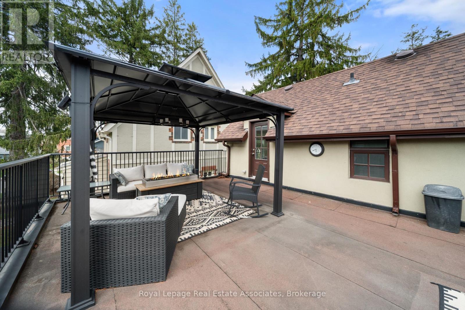 36 Mississauga Road N, Mississauga, ON - Outdoor With Deck Patio Veranda With Exterior
