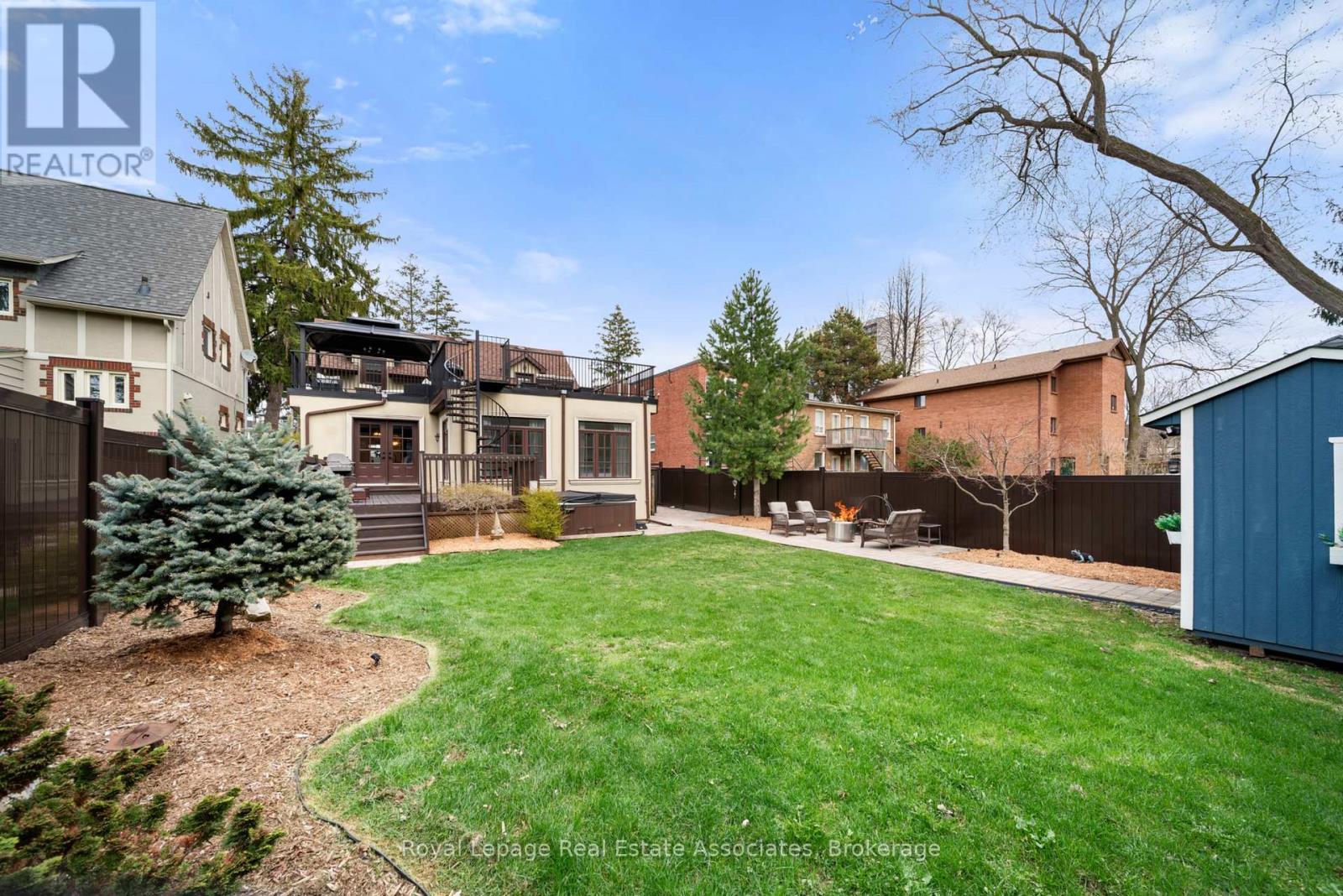 36 Mississauga Road N, Mississauga, ON - Outdoor