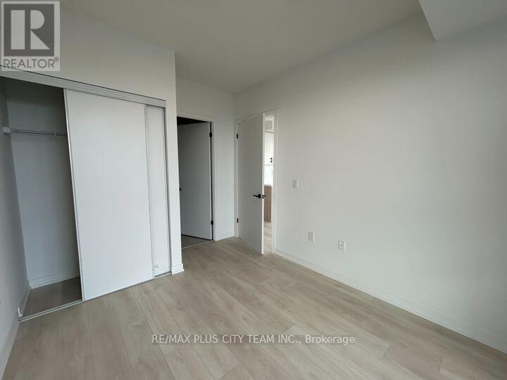 C807 - 4878 Powers Common, Burlington, ON - Indoor Photo Showing Other Room