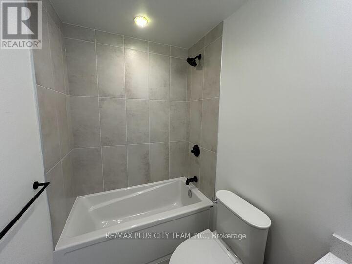 C807 - 4878 Powers Common, Burlington, ON - Indoor Photo Showing Bathroom