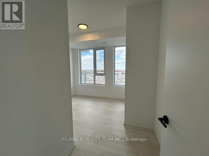 C807 - 4878 Powers Common, Burlington, ON - Indoor Photo Showing Other Room