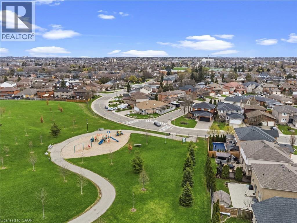 546 Dicenzo Drive, Hamilton, ON - Outdoor With View