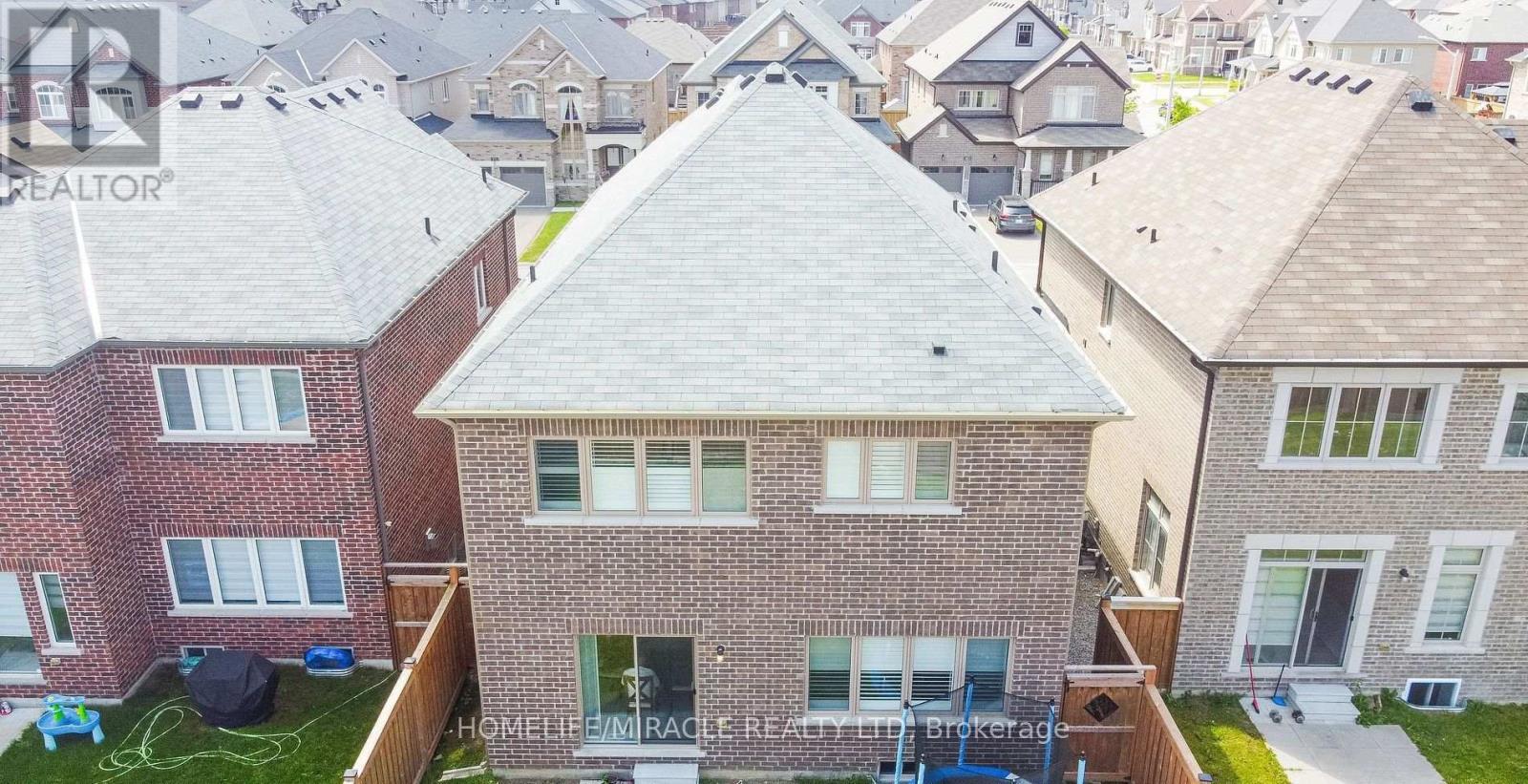 978 Barton Way, Innisfil, ON - Outdoor