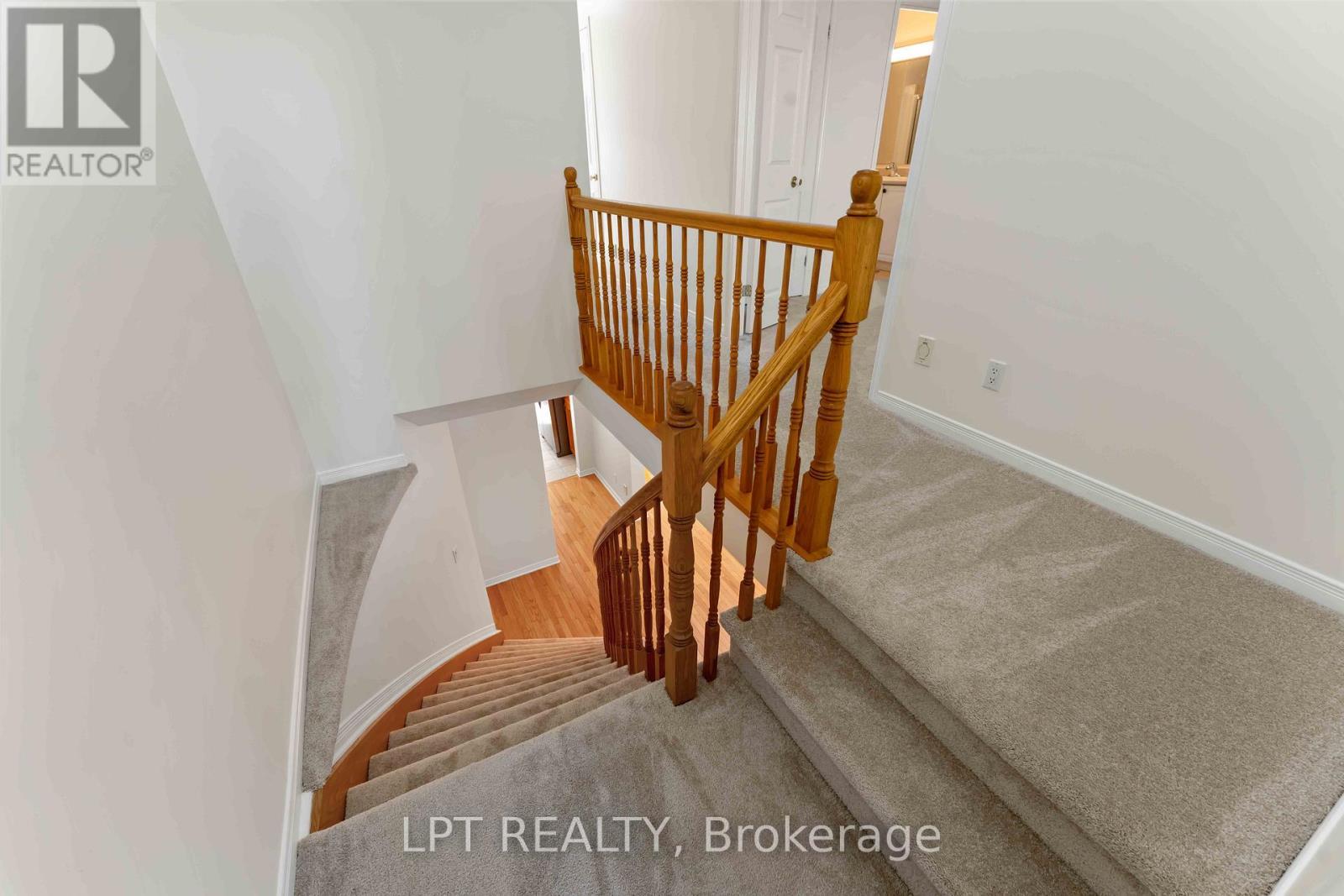 49 Pennard Way, Ottawa, ON - Indoor Photo Showing Other Room