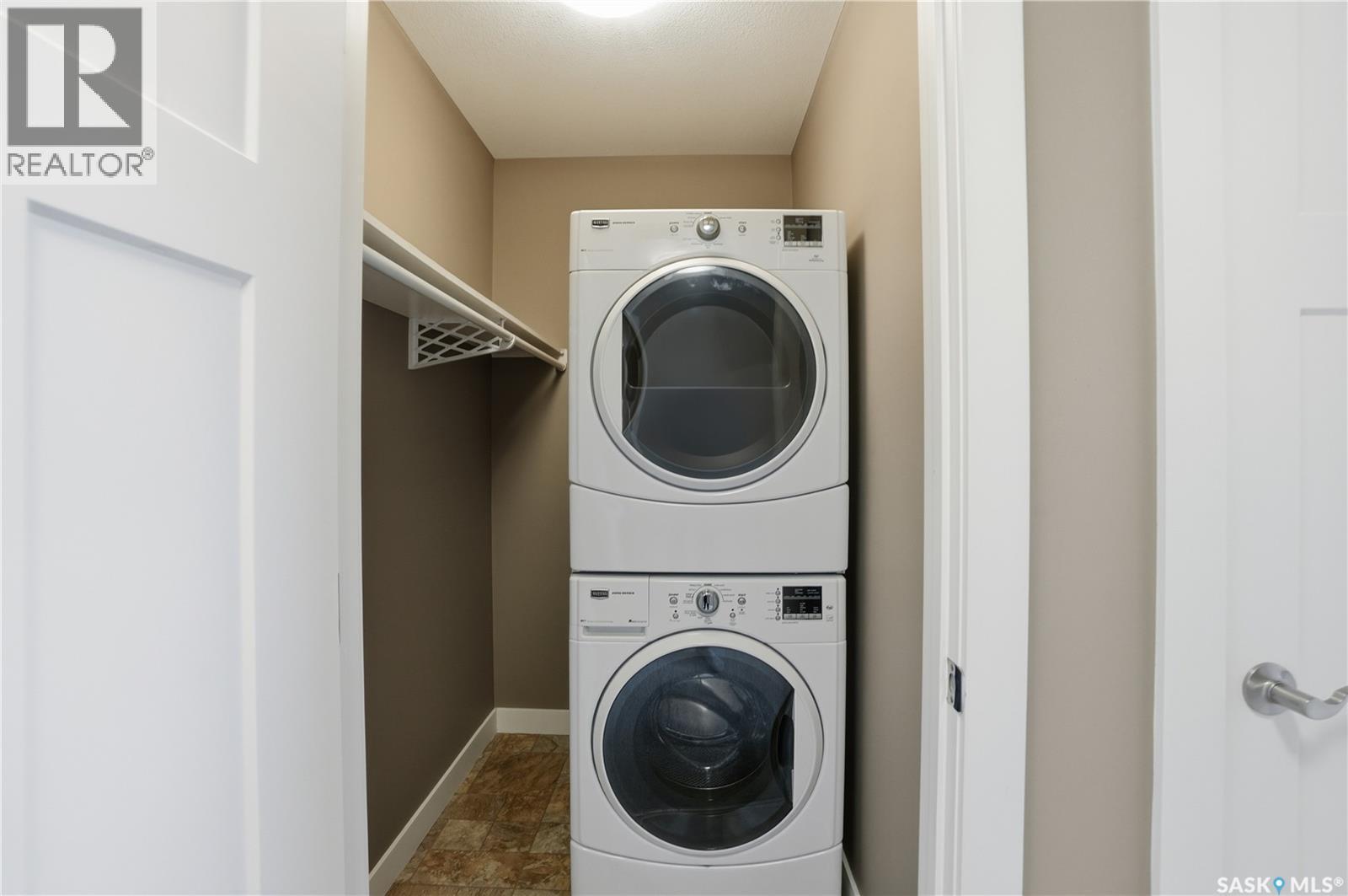 111 115 Shepherd Crescent, Saskatoon, SK - Indoor Photo Showing Laundry Room