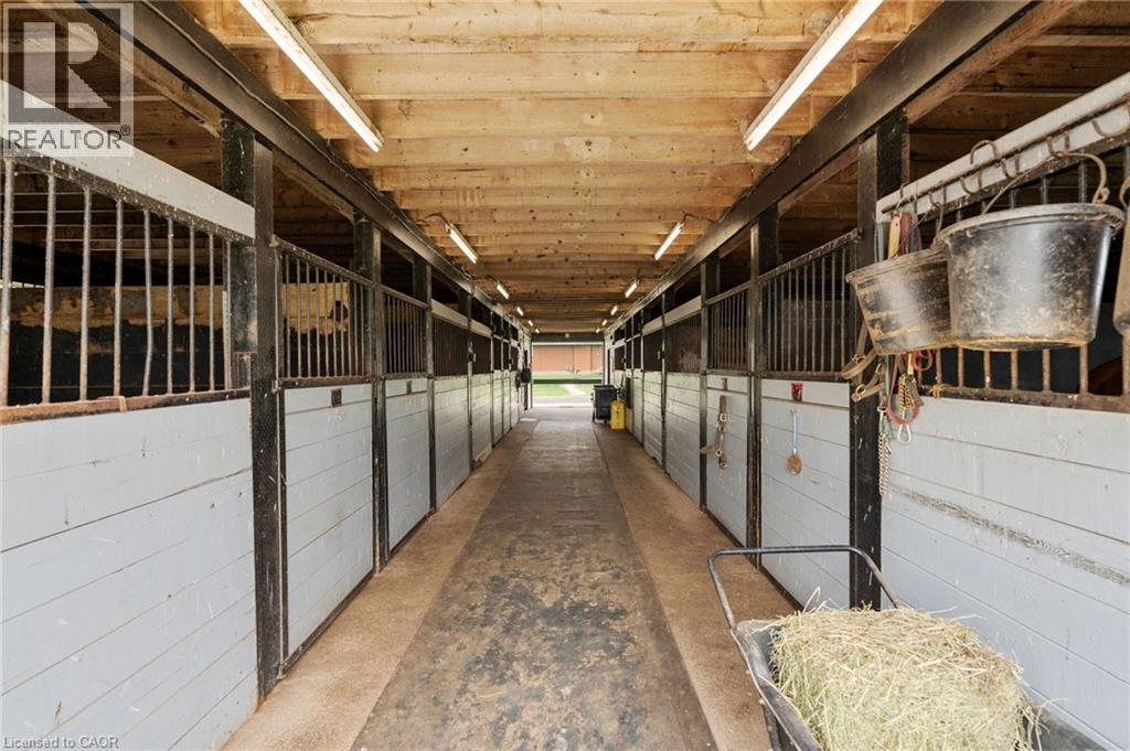 2223 Hall Road, Binbrook, ON - Indoor