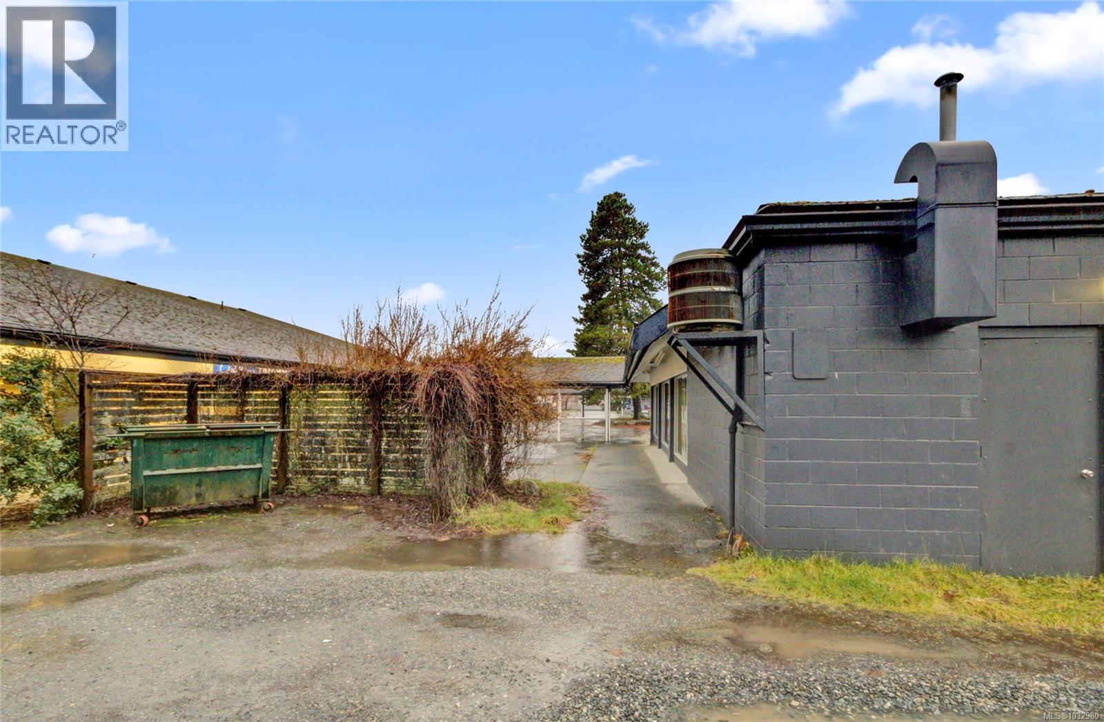 375 Nimpkish Dr, Gold River, BC