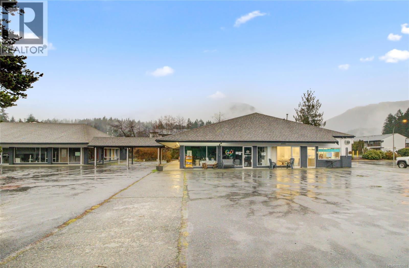 375 Nimpkish Dr, Gold River, BC