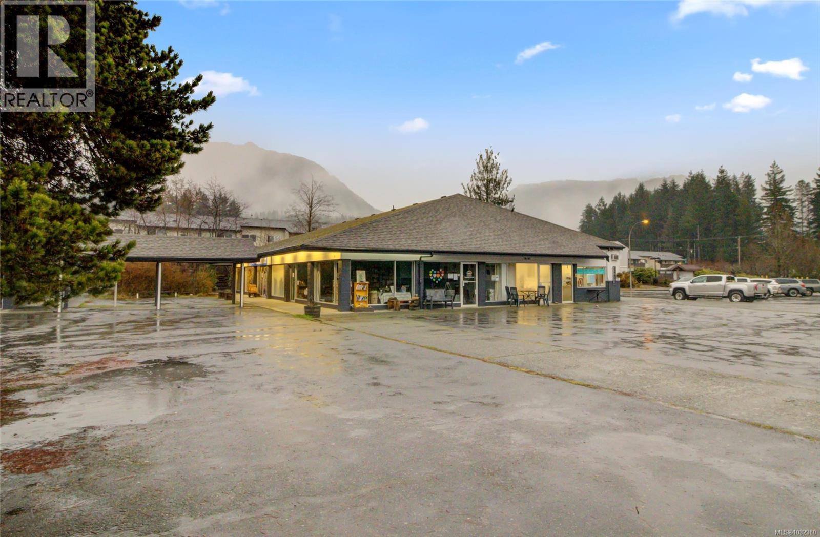375 Nimpkish Dr, Gold River, BC
