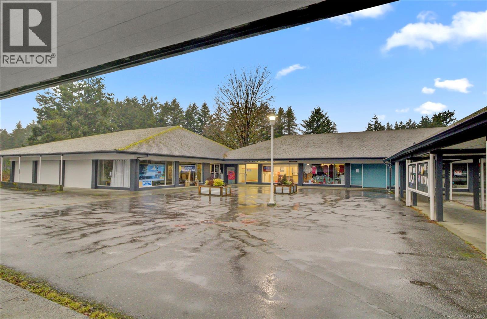 375 Nimpkish Dr, Gold River, BC