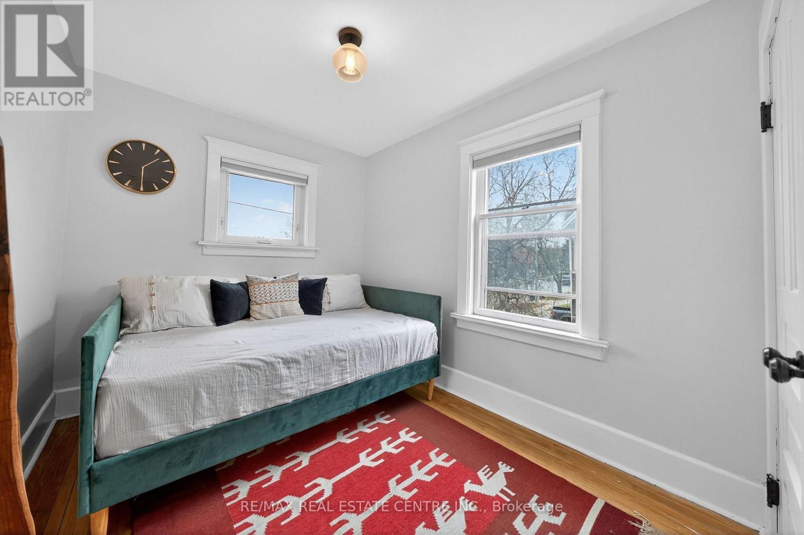 282 Park Street, Kitchener, ON - Indoor Photo Showing Bedroom