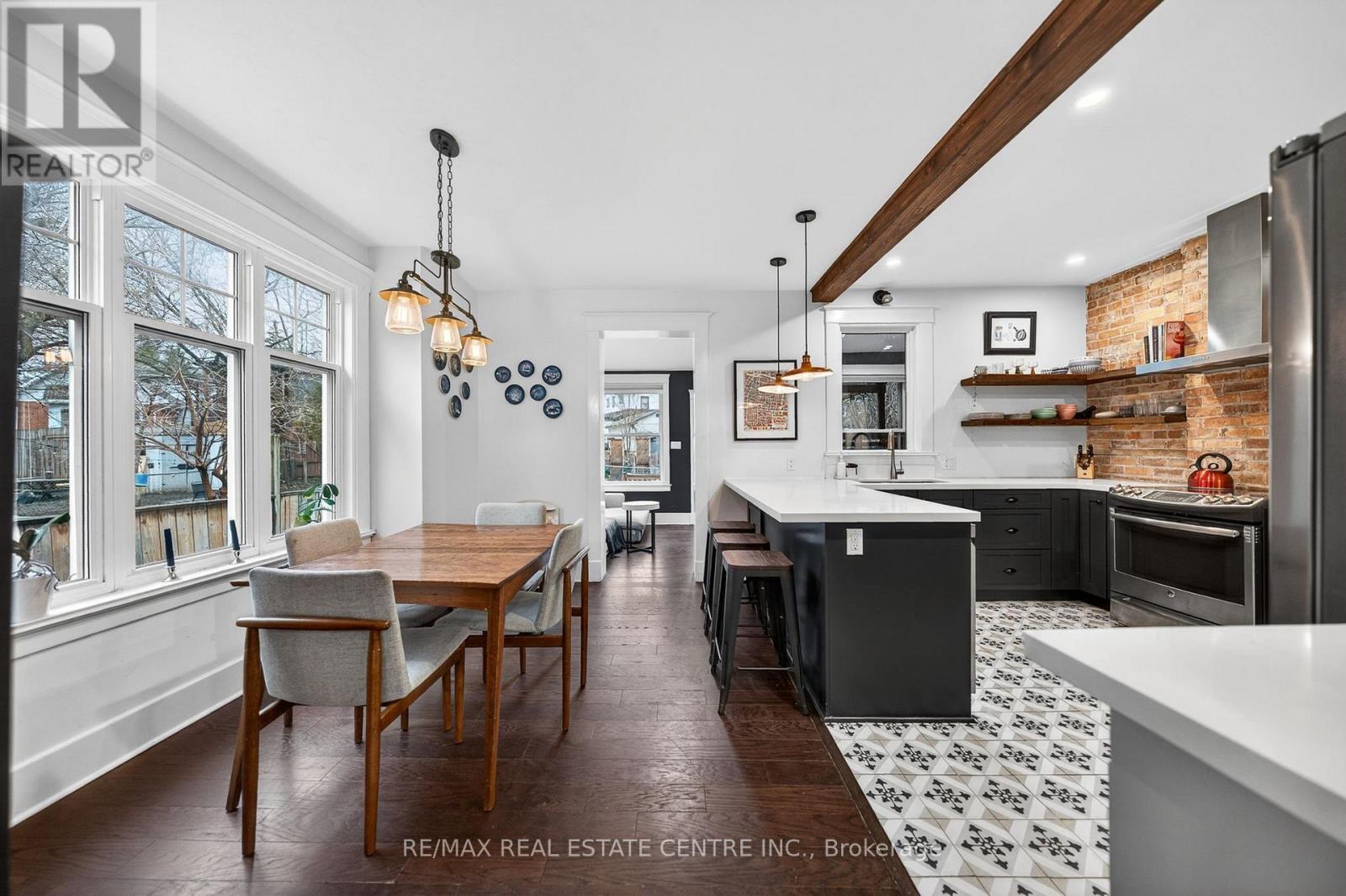 282 Park Street, Kitchener, ON - Indoor