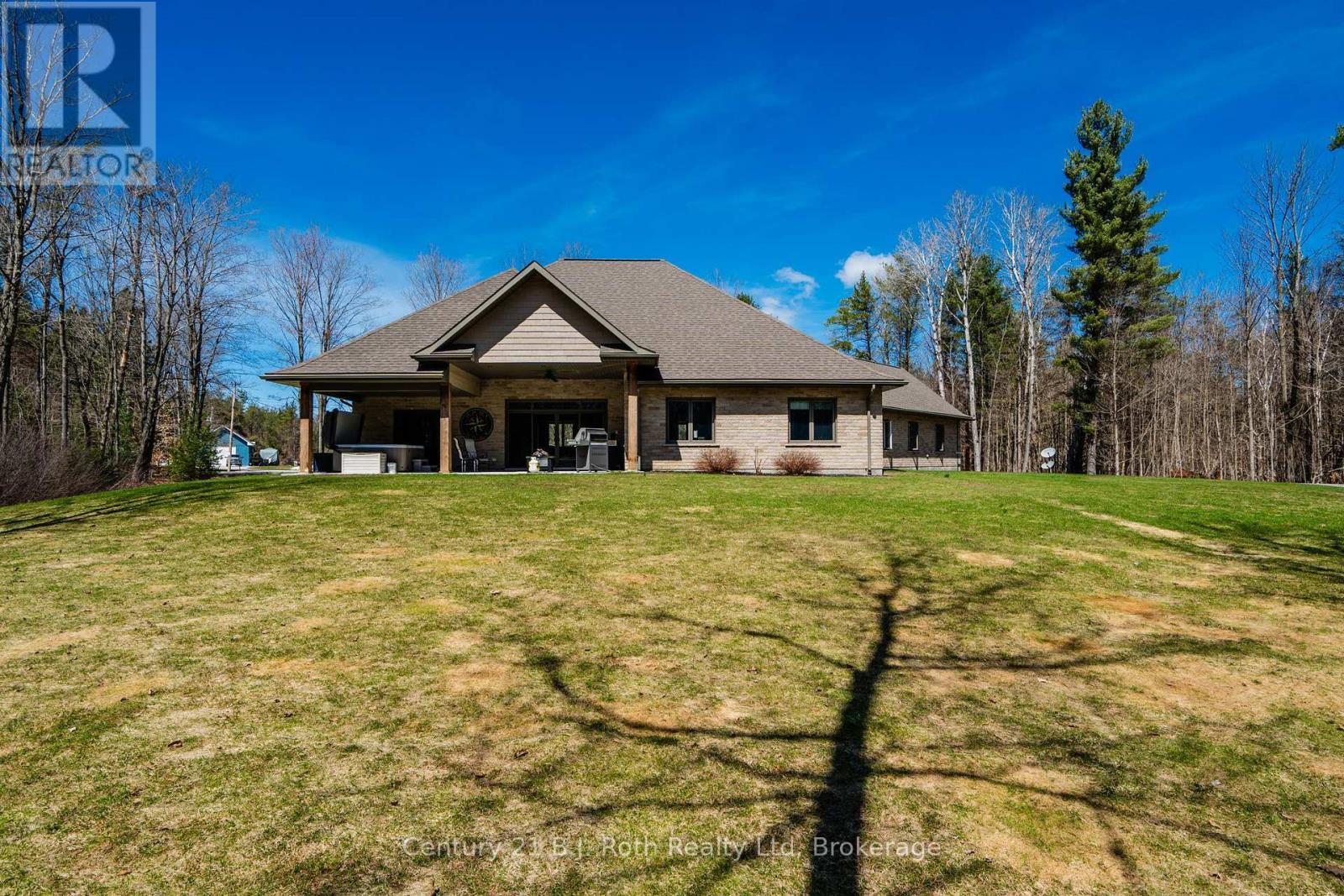 BACKYARD - 291 Concession Road 8 E, Tiny, ON - Outdoor With Deck Patio Veranda