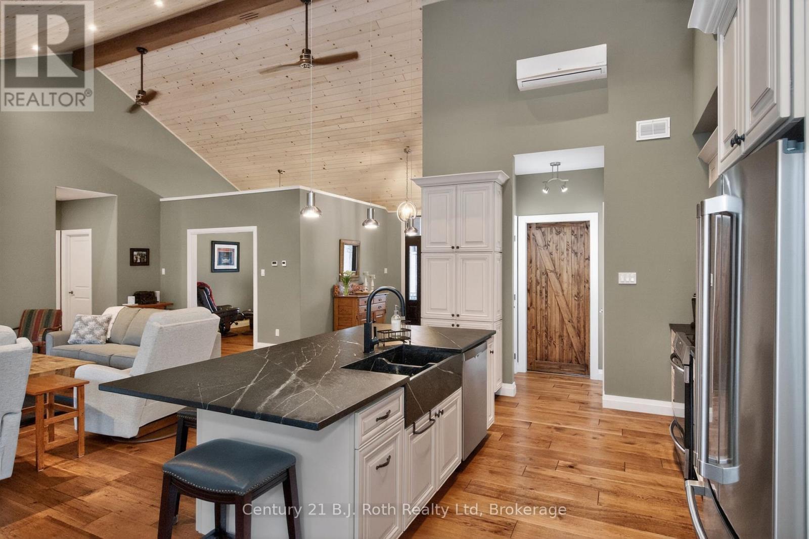OPEN CONCEPT - 291 Concession Road 8 E, Tiny, ON - Indoor Photo Showing Kitchen With Upgraded Kitchen