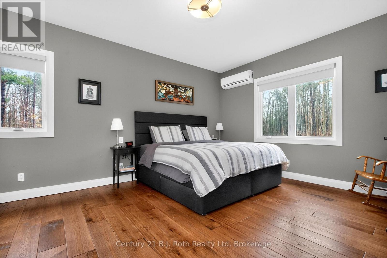 PRIMARY BEDROOM - 291 Concession Road 8 E, Tiny, ON - Indoor Photo Showing Bedroom