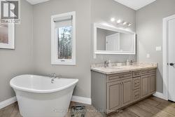 ENSUITE -