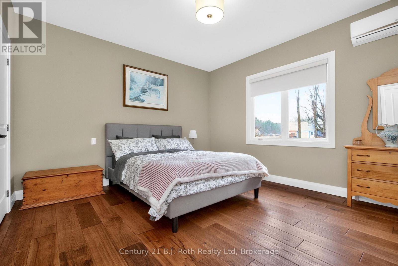 2ND BEDROOM - 291 Concession Road 8 E, Tiny, ON - Indoor Photo Showing Bedroom