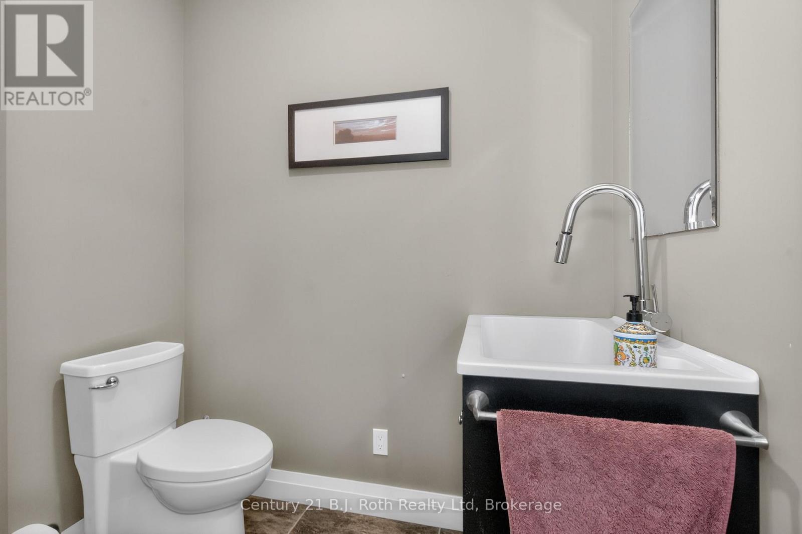 2PC BATH OFF MUDROOM - 291 Concession Road 8 E, Tiny, ON - Indoor Photo Showing Bathroom